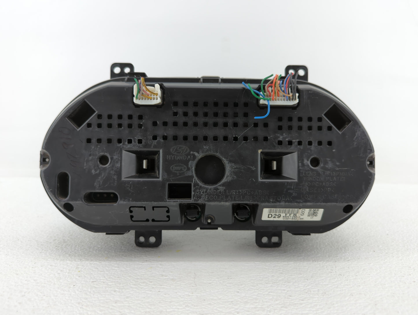 2010-2013 Hyundai Tucson Instrument Cluster Speedometer Gauges P/N:94001-2S580 94001-2S585 Fits Fits 2010 2011 2012 2013 OEM
