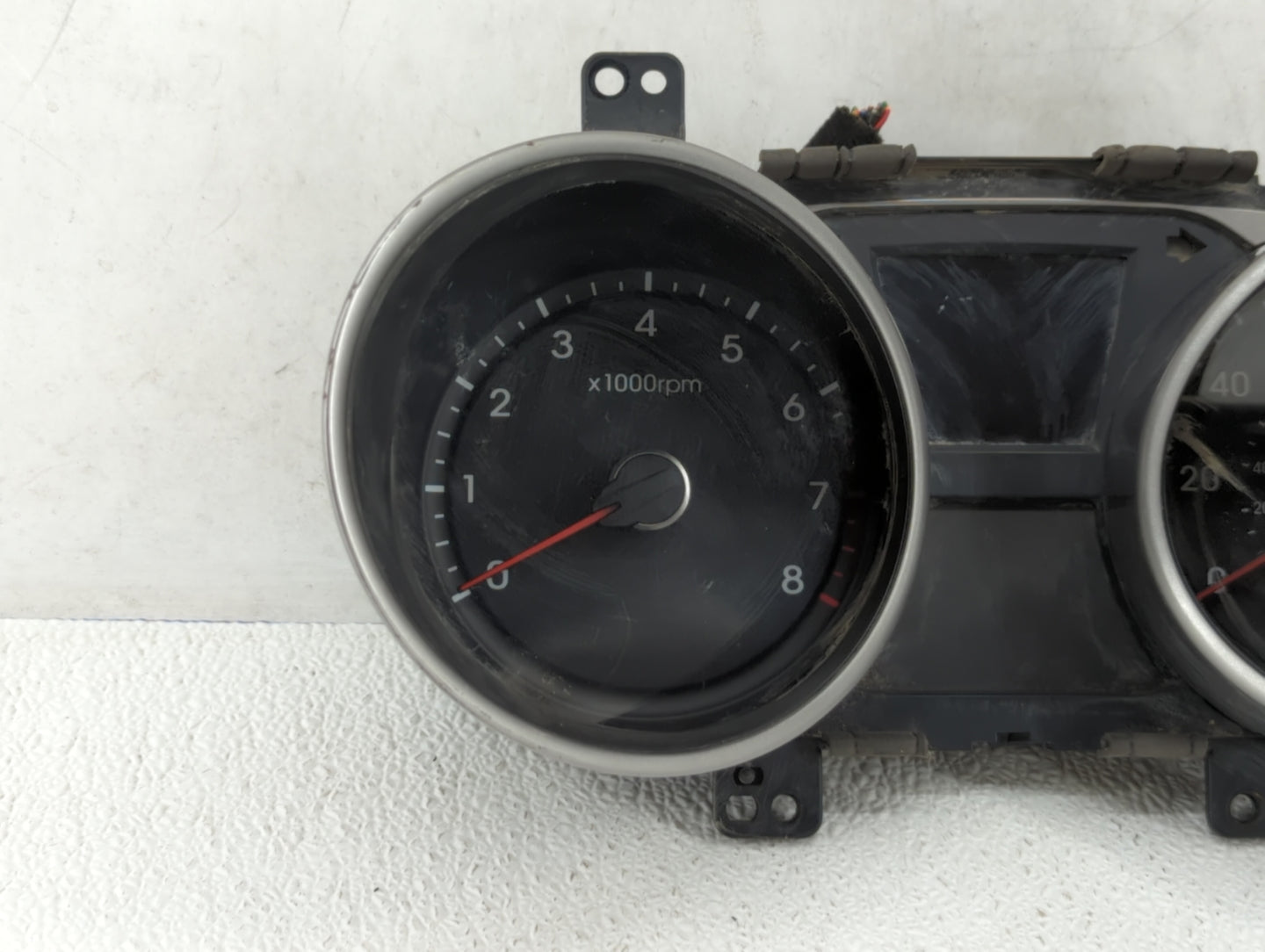 2010-2013 Hyundai Tucson Instrument Cluster Speedometer Gauges P/N:94001-2S570 94001-2S575 Fits Fits 2010 2011 2012 2013 OEM