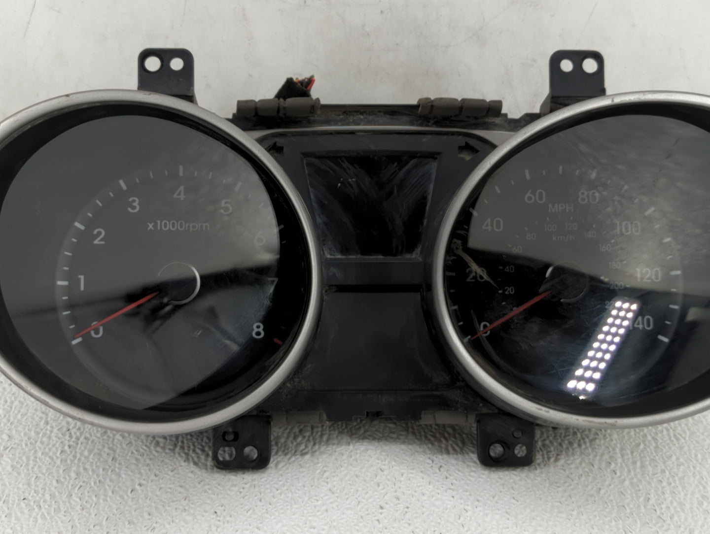 2010-2013 Hyundai Tucson Instrument Cluster Speedometer Gauges P/N:94001-2S570 94001-2S575 Fits Fits 2010 2011 2012 2013 OEM