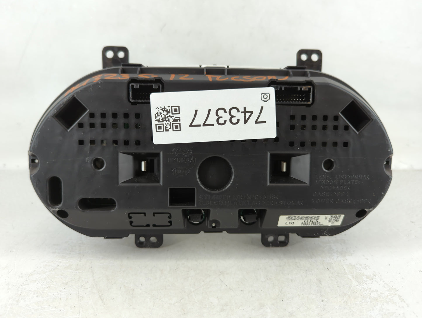 2010-2013 Hyundai Tucson Instrument Cluster Speedometer Gauges P/N:11002-118200H 94001-2S585 Fits Fits 2010 2011 2012 2013 O