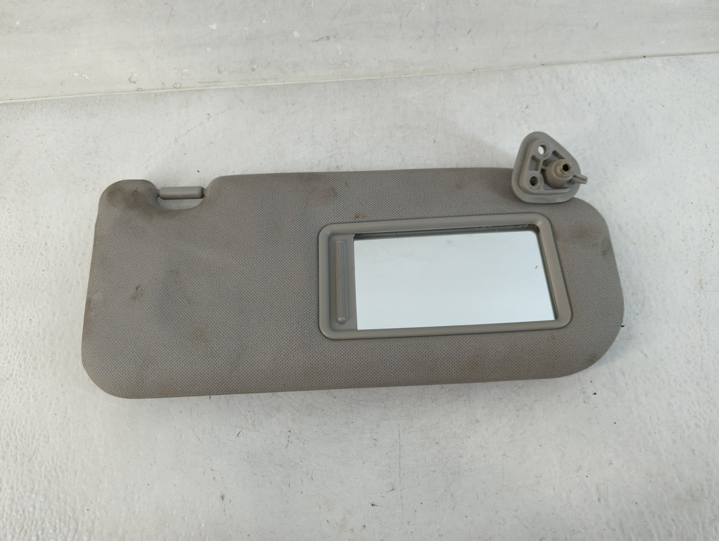 2010-2015 Hyundai Tucson Sun Visor Shade Replacement Passenger Right Mirror Fits Fits 2010 2011 2012 2013 2014 2015 OEM Used