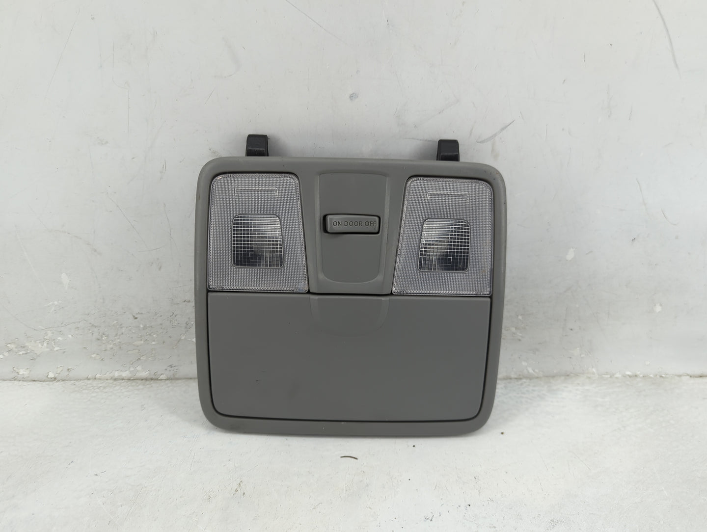 2012-2014 Hyundai Veloster Overhead Roof Console Interior Dome Light 1011815 - Oemusedautoparts1.com