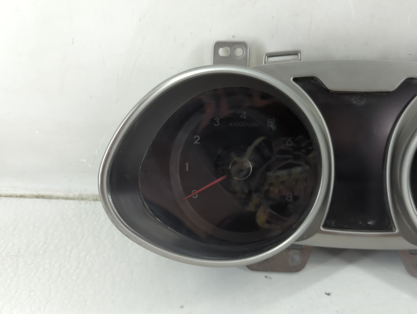 2012-2015 Hyundai Veloster Instrument Cluster Speedometer Gauges P/N:94001-2V330 Fits Fits 2012 2013 2014 2015 OEM Used Auto