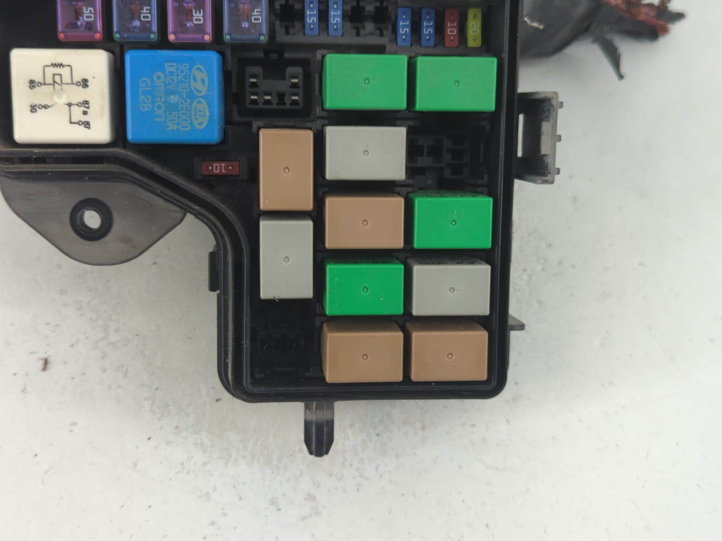 2012-2014 Hyundai Veloster Fusebox Fuse Box Panel Relay Module P/N:2V371X090 91236X090 Fits Fits 2012 2013 2014 OEM Used Aut