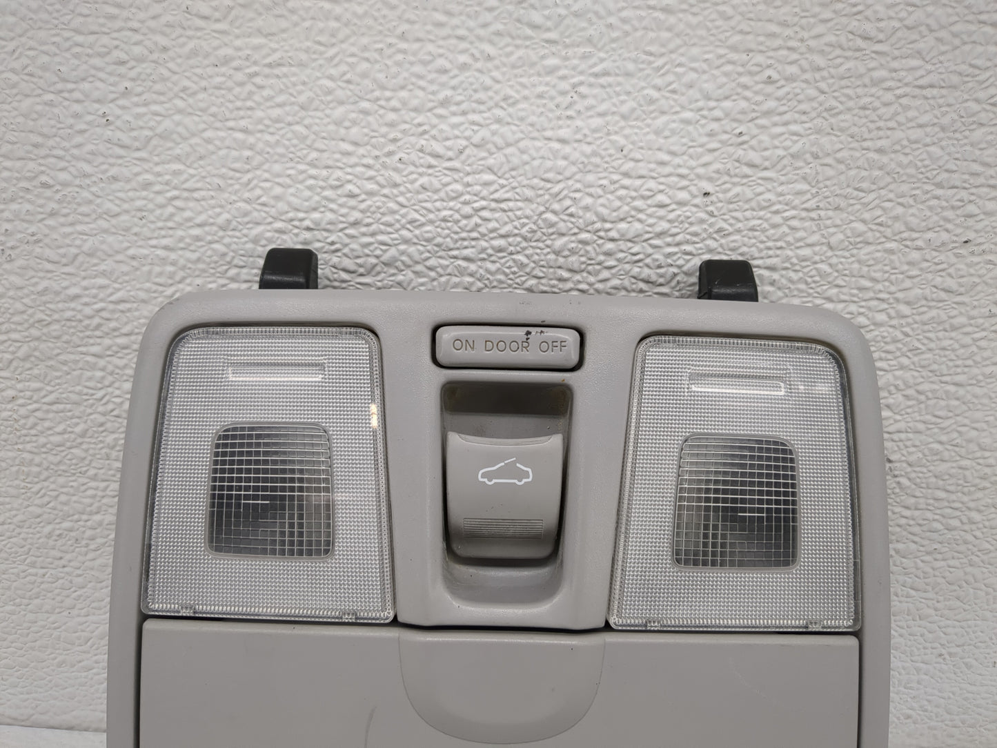 2012 Hyundai Veloster Overhead Roof Console - Oemusedautoparts1.com