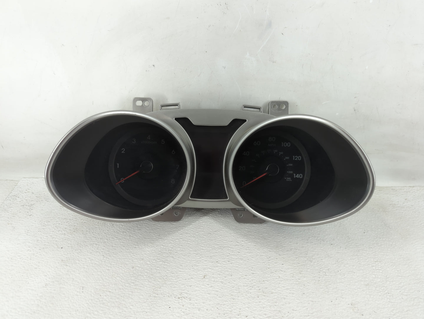 2012-2015 Hyundai Veloster Instrument Cluster Speedometer Gauges P/N:94001-2V320 Fits Fits 2012 2013 2014 2015 OEM Used Auto