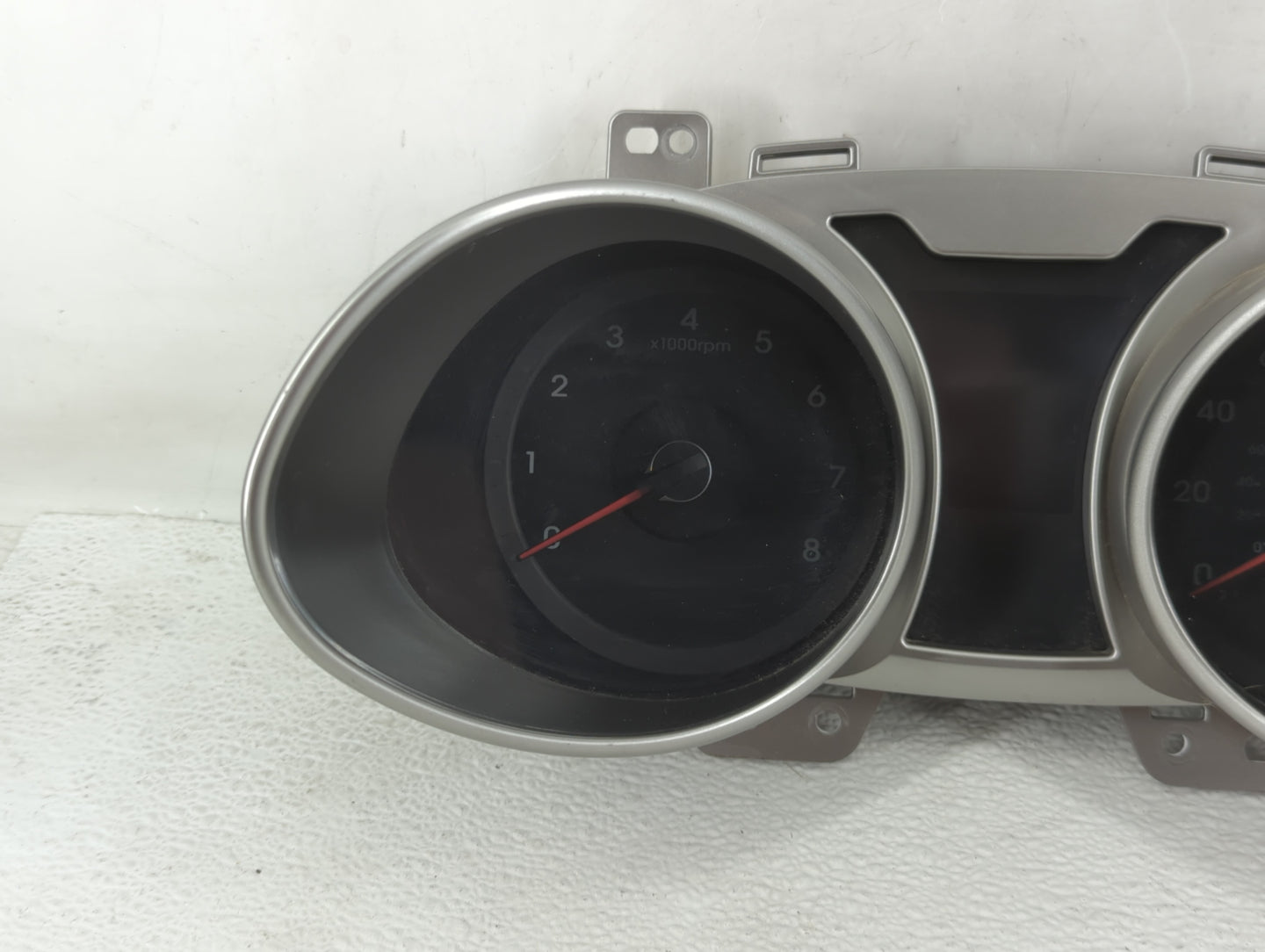 2012-2015 Hyundai Veloster Instrument Cluster Speedometer Gauges P/N:94001-2V320 Fits Fits 2012 2013 2014 2015 OEM Used Auto