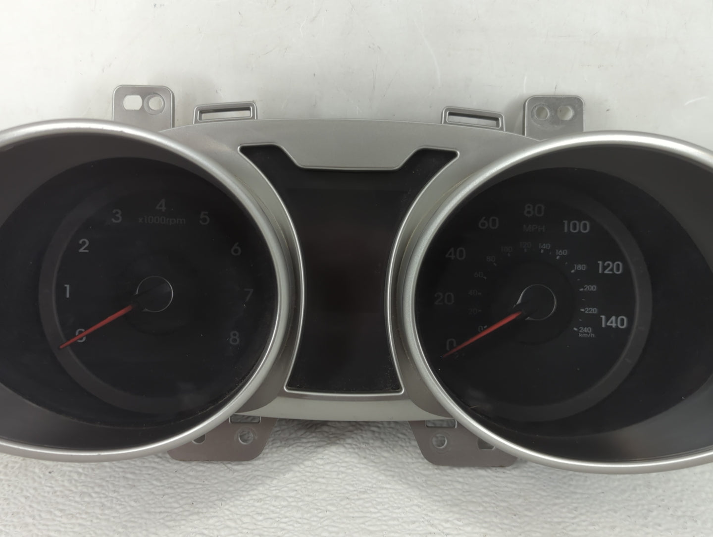 2012-2015 Hyundai Veloster Instrument Cluster Speedometer Gauges P/N:94001-2V320 Fits Fits 2012 2013 2014 2015 OEM Used Auto