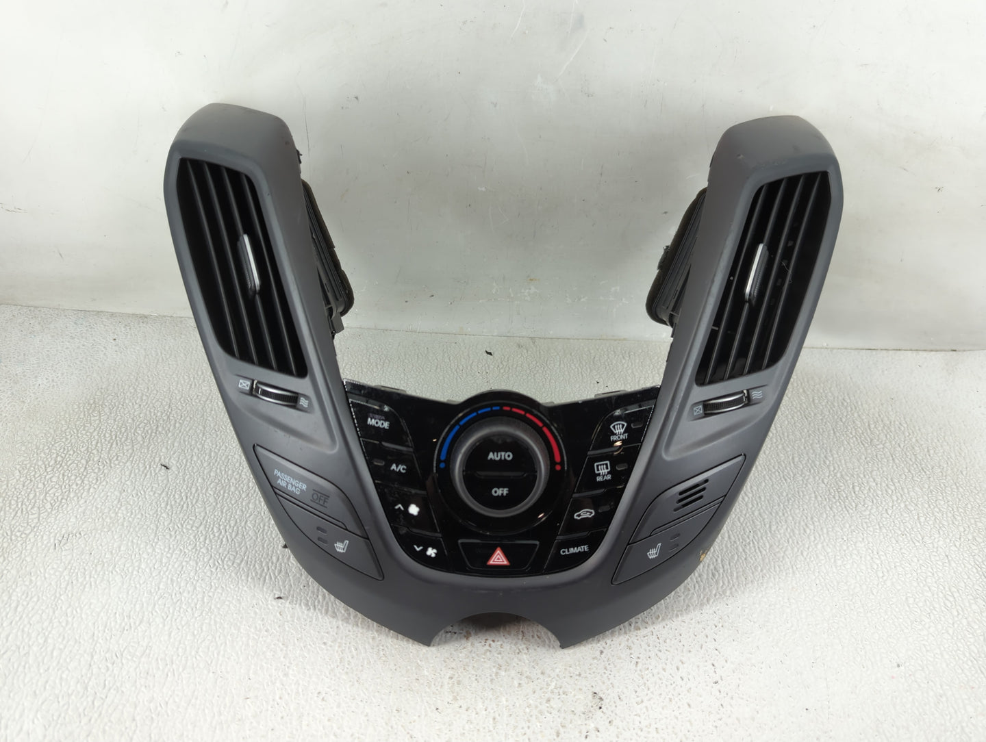 2012-2017 Hyundai Veloster Climate Control Module Temperature AC/Heater Replacement P/N:97250-2V530 Fits OEM Used Auto Parts