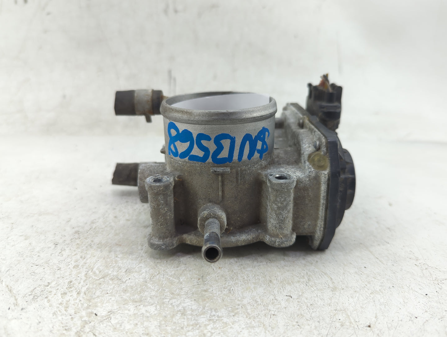 2012-2017 Hyundai Veloster Throttle Body P/N:35100-2B300 Fits Fits 2012 2013 2014 2015 2016 2017 2018 2019 OEM Used Auto Par