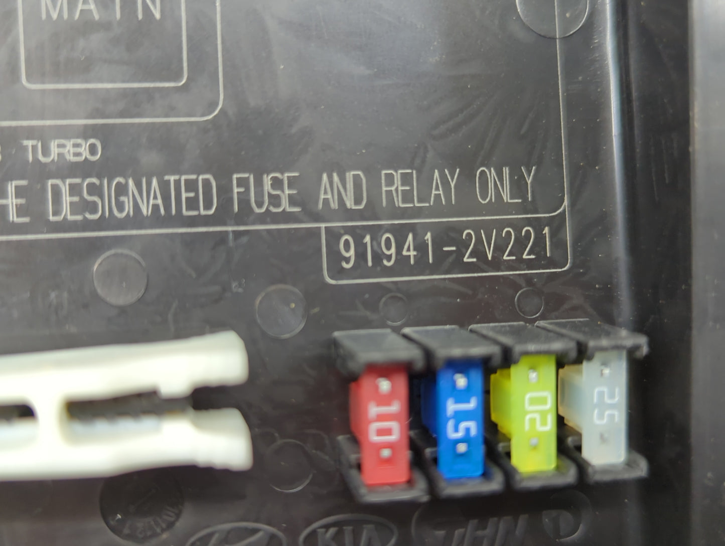 2012-2014 Hyundai Veloster Fusebox Fuse Box Panel Relay Module P/N:91941-2V221 Fits Fits 2012 2013 2014 OEM Used Auto Parts 
