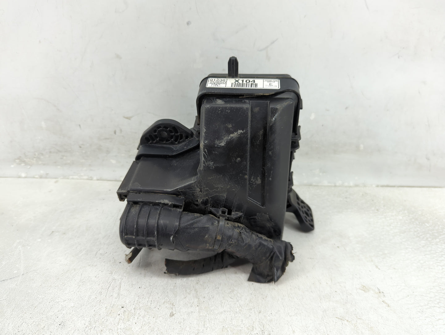 2012-2014 Hyundai Veloster Fusebox Fuse Box Panel Relay Module P/N:91941-2V220 Fits Fits 2012 2013 2014 OEM Used Auto Parts 