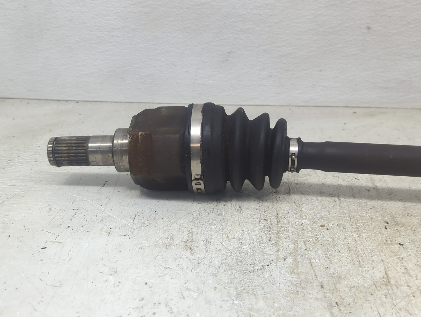 2012-2017 Hyundai Veloster Axle Shaft Front Passenger Cv C/v - Oemusedautoparts1.com
