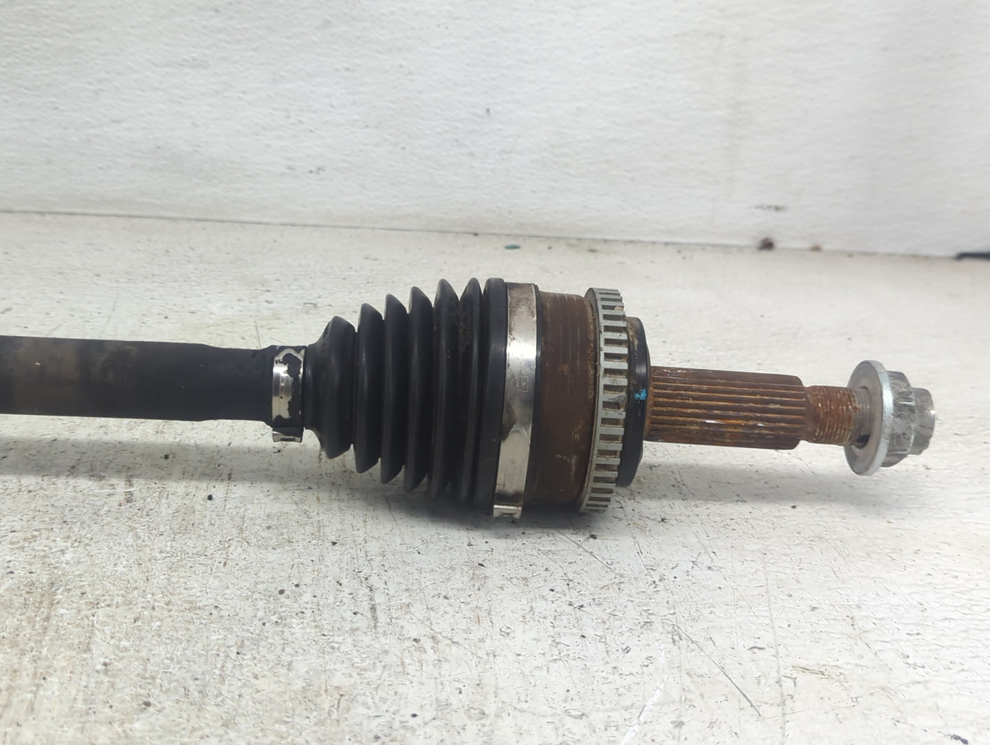 2012-2017 Hyundai Veloster Axle Shaft Front Passenger Cv C/v - Oemusedautoparts1.com