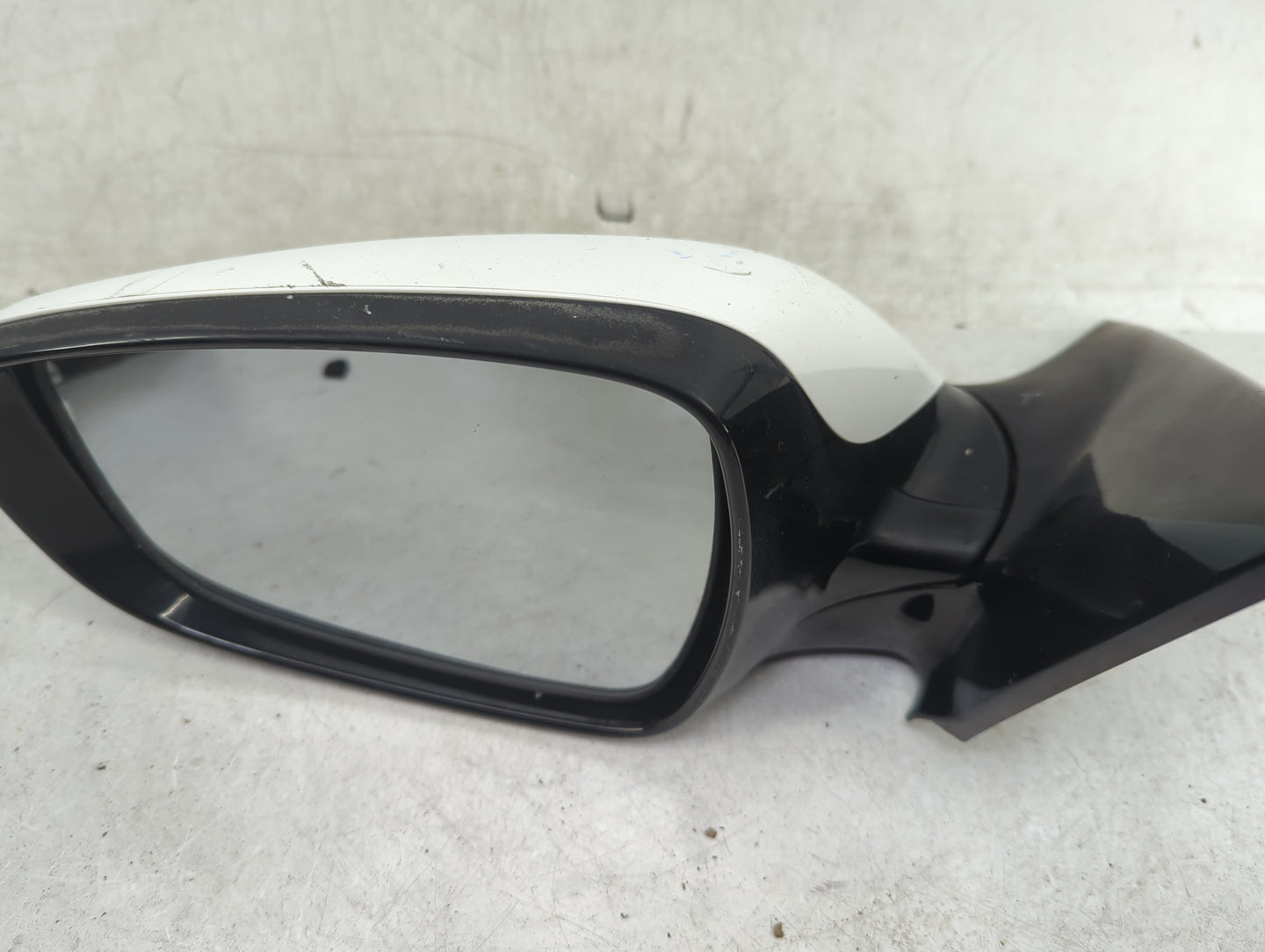 2012-2014 Hyundai Veloster Driver Side View Mirror - Left Door Mirror OEM Used - Oemusedautoparts1.com