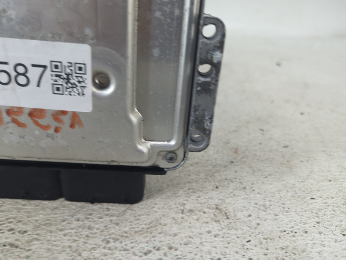 2012-2014 Hyundai Veloster PCM Engine Control Computer ECU ECM PCU OEM P/N:39110-2BBH3 9001120042KO Fits Fits 2012 2014 OEM 