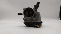 2012-2017 Hyundai Veloster Throttle Body P/N:35100-2B300 Fits Fits 2012 2013 2014 2015 2016 2017 2018 2019 OEM Used Auto Par