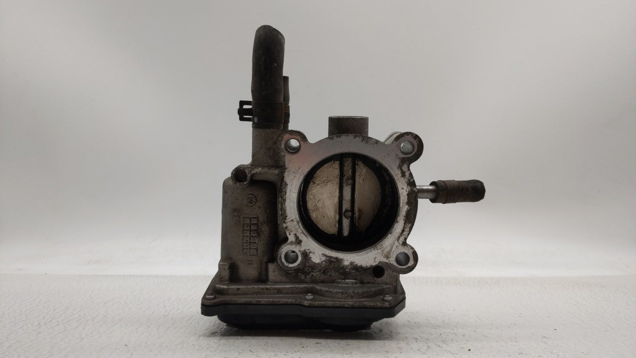 2012-2017 Hyundai Veloster Throttle Body P/N:5302-1S02 35100-2B300 Fits Fits 2012 2013 2014 2015 2016 2017 2018 2019 OEM Use