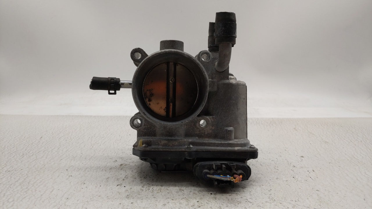 2012-2017 Hyundai Veloster Throttle Body P/N:5302-1S02 35100-2B300 Fits Fits 2012 2013 2014 2015 2016 2017 2018 2019 OEM Use