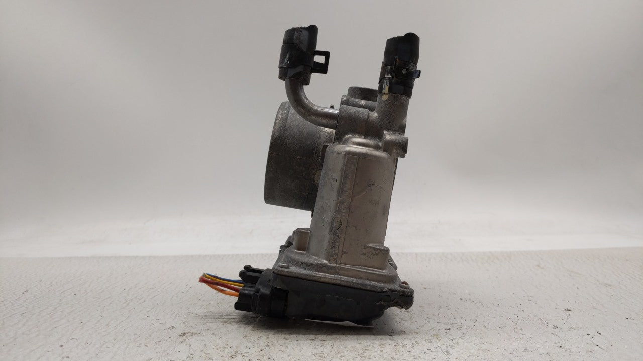 2012-2017 Hyundai Veloster Throttle Body P/N:5302-1S02 35100-2B300 Fits Fits 2012 2013 2014 2015 2016 2017 2018 2019 OEM Use