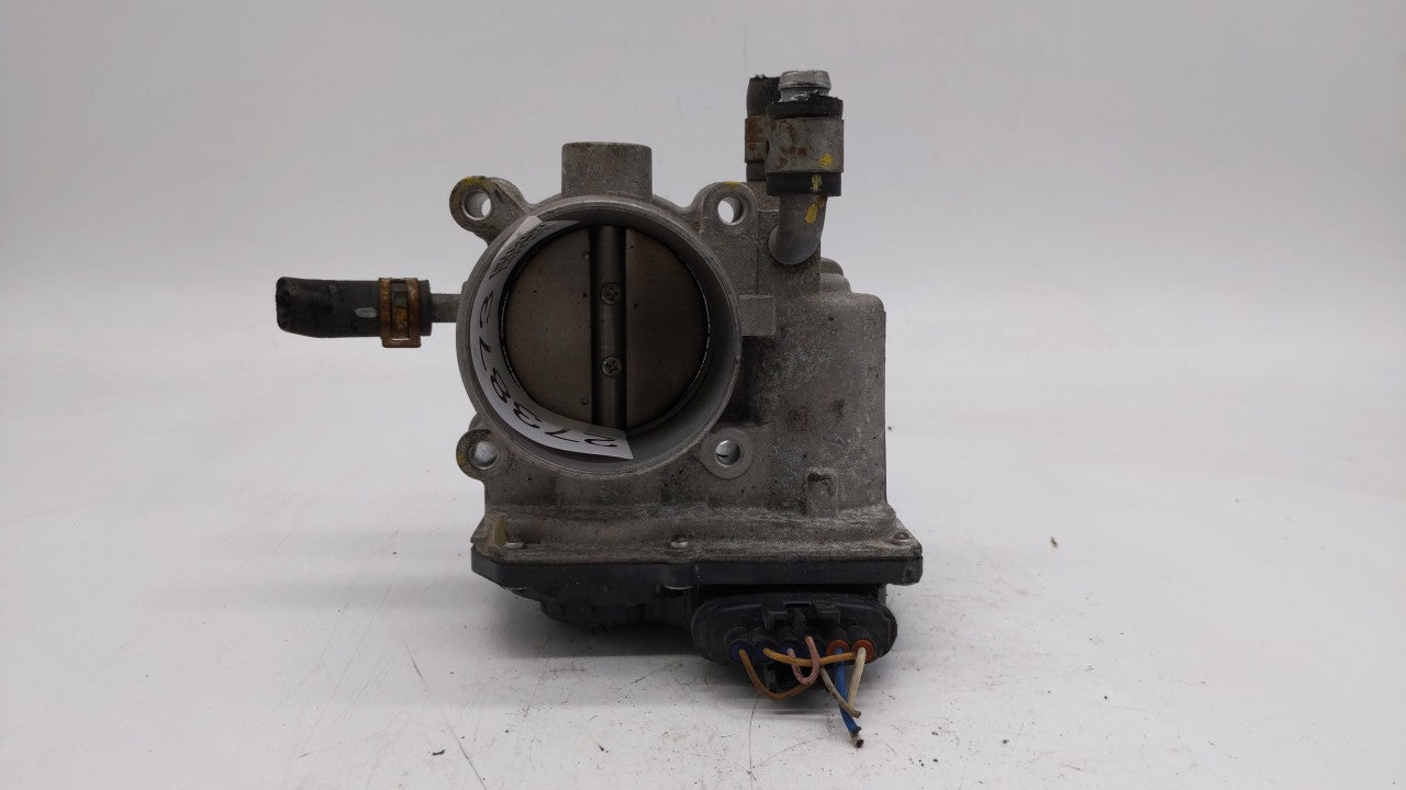 2012-2017 Hyundai Veloster Throttle Body P/N:5302-1S02 35100-2B300 Fits Fits 2012 2013 2014 2015 2016 2017 2018 2019 OEM Use