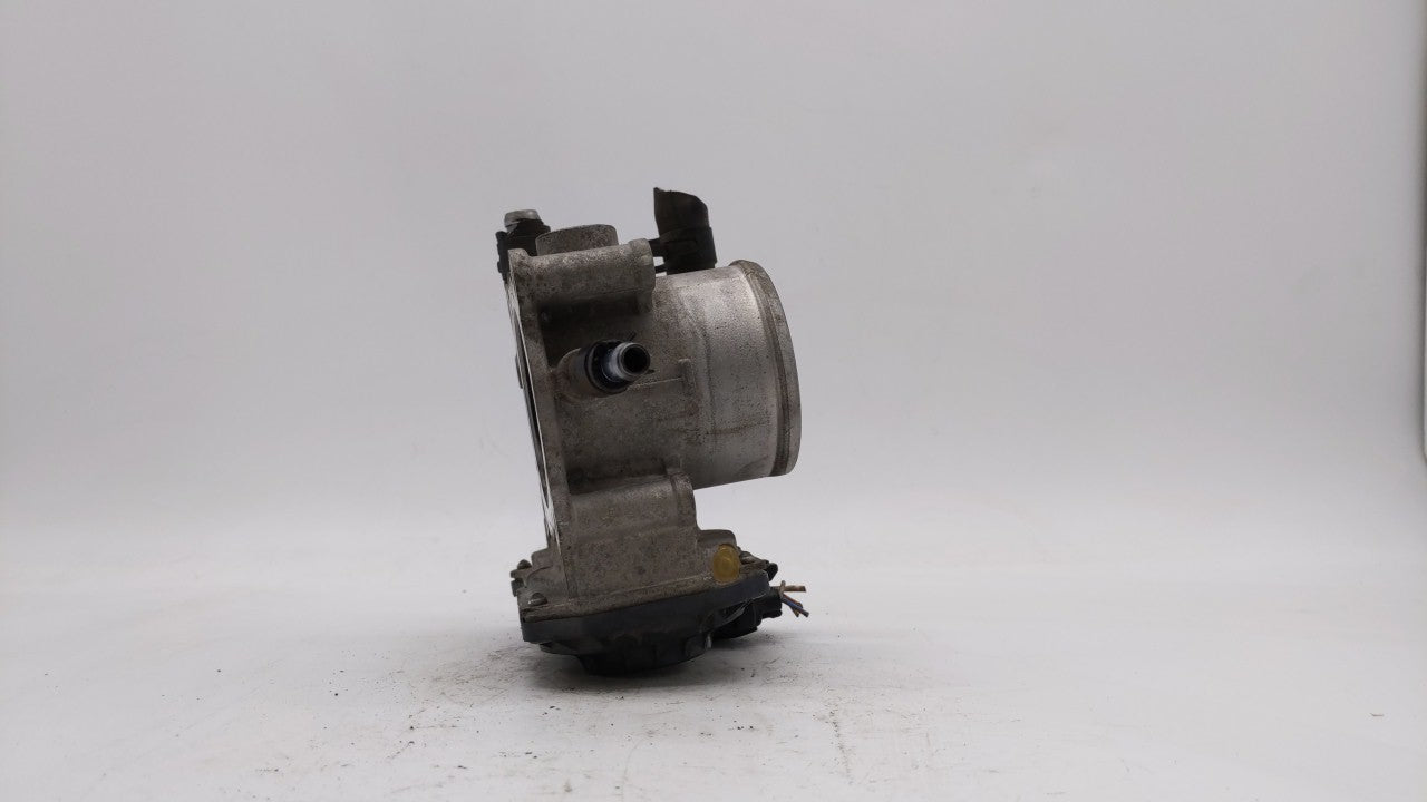 2012-2017 Hyundai Veloster Throttle Body P/N:5302-1S02 35100-2B300 Fits Fits 2012 2013 2014 2015 2016 2017 2018 2019 OEM Use