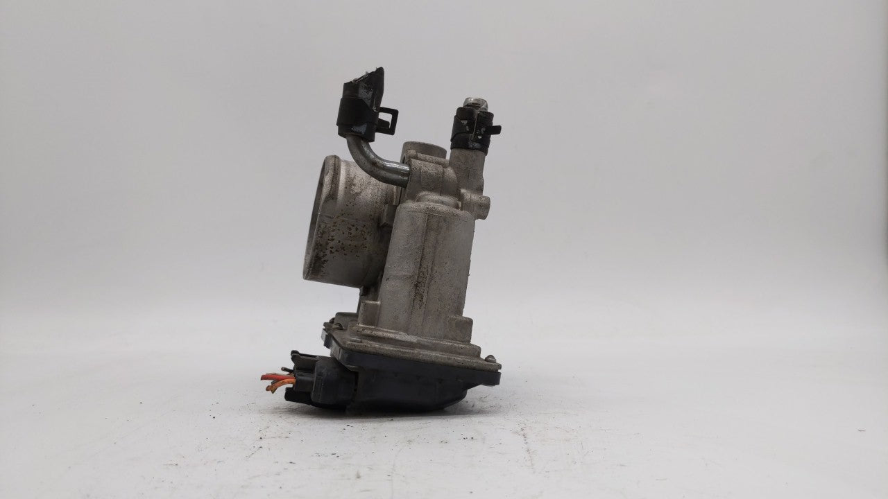 2012-2017 Hyundai Veloster Throttle Body P/N:5302-1S02 35100-2B300 Fits Fits 2012 2013 2014 2015 2016 2017 2018 2019 OEM Use