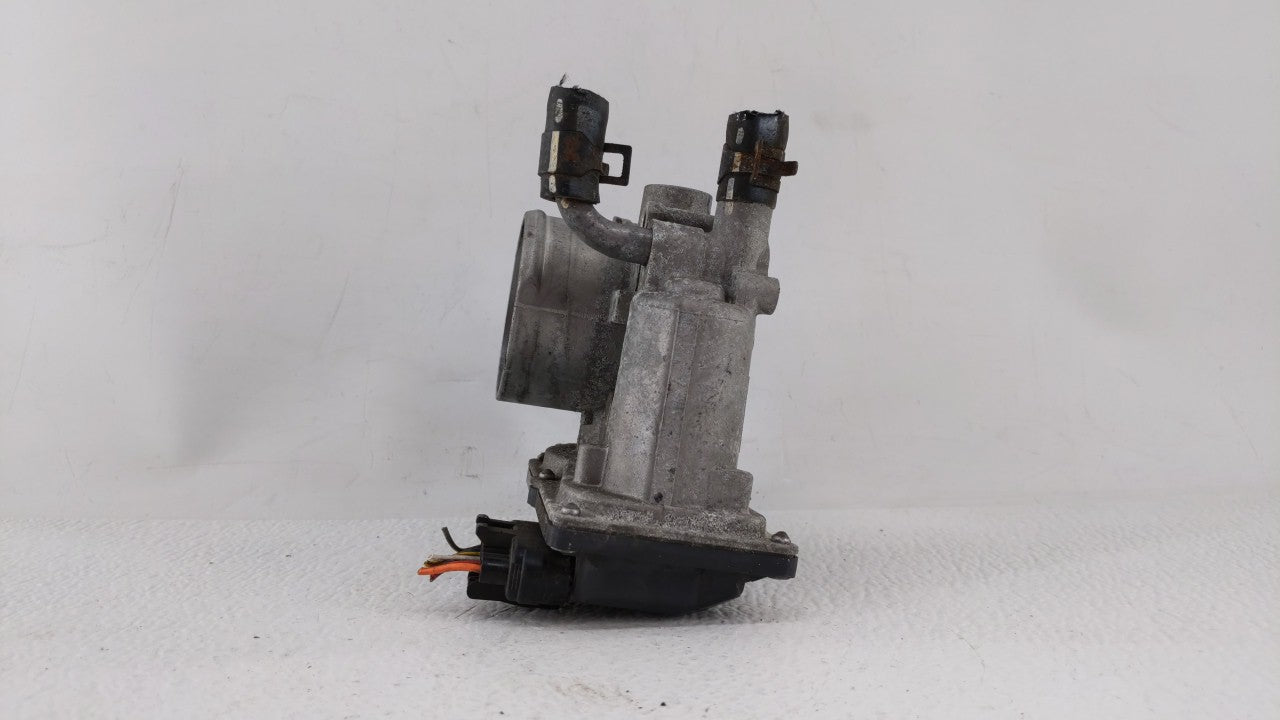 2012-2017 Hyundai Veloster Throttle Body P/N:35100-2B310 5302-1S02, 35100-2B300 Fits Fits 2012 2013 2014 2015 2016 2017 2018