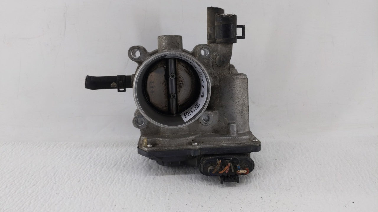 2012-2017 Hyundai Veloster Throttle Body P/N:35100-2B310 5302-1S02, 35100-2B300 Fits Fits 2012 2013 2014 2015 2016 2017 2018