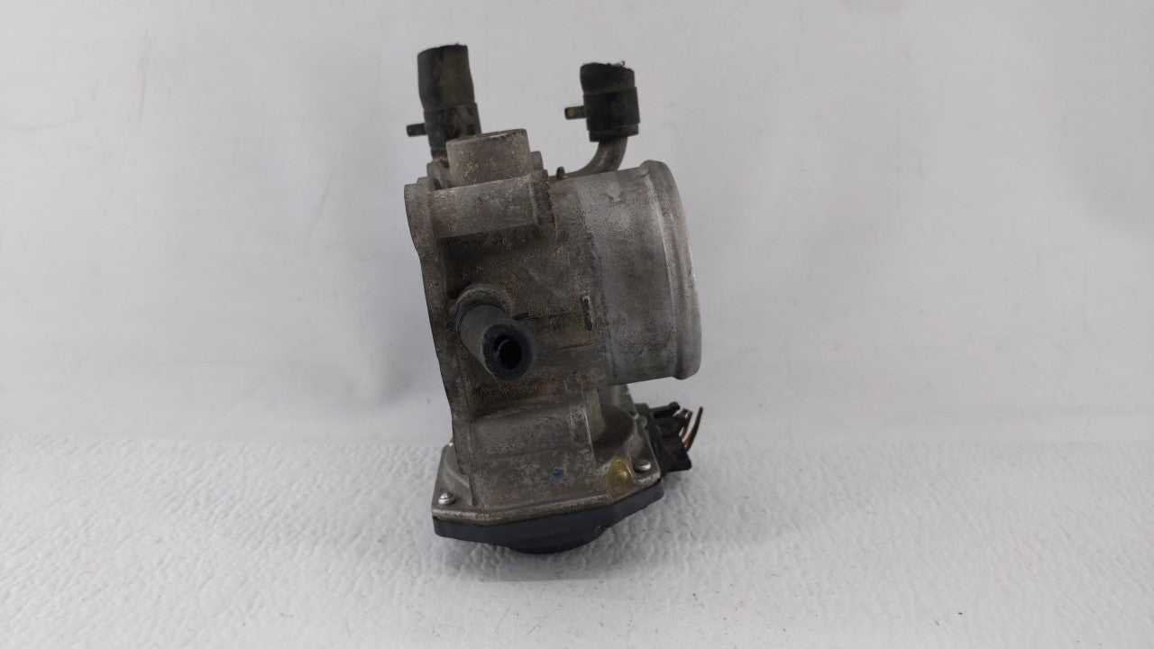 2012-2017 Hyundai Veloster Throttle Body P/N:35100-2B310 5302-1S02, 35100-2B300 Fits Fits 2012 2013 2014 2015 2016 2017 2018