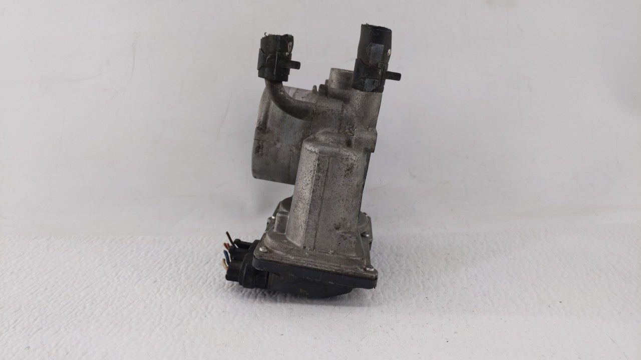 2012-2017 Hyundai Veloster Throttle Body P/N:35100-2B310 5302-1S02, 35100-2B300 Fits Fits 2012 2013 2014 2015 2016 2017 2018