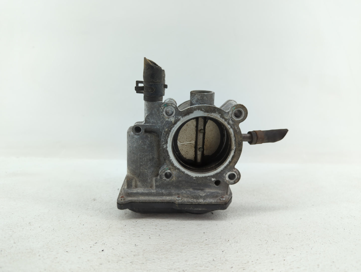 2012-2017 Hyundai Veloster Throttle Body P/N:35100-2B300 Fits Fits 2012 2013 2014 2015 2016 2017 2018 2019 OEM Used Auto Par