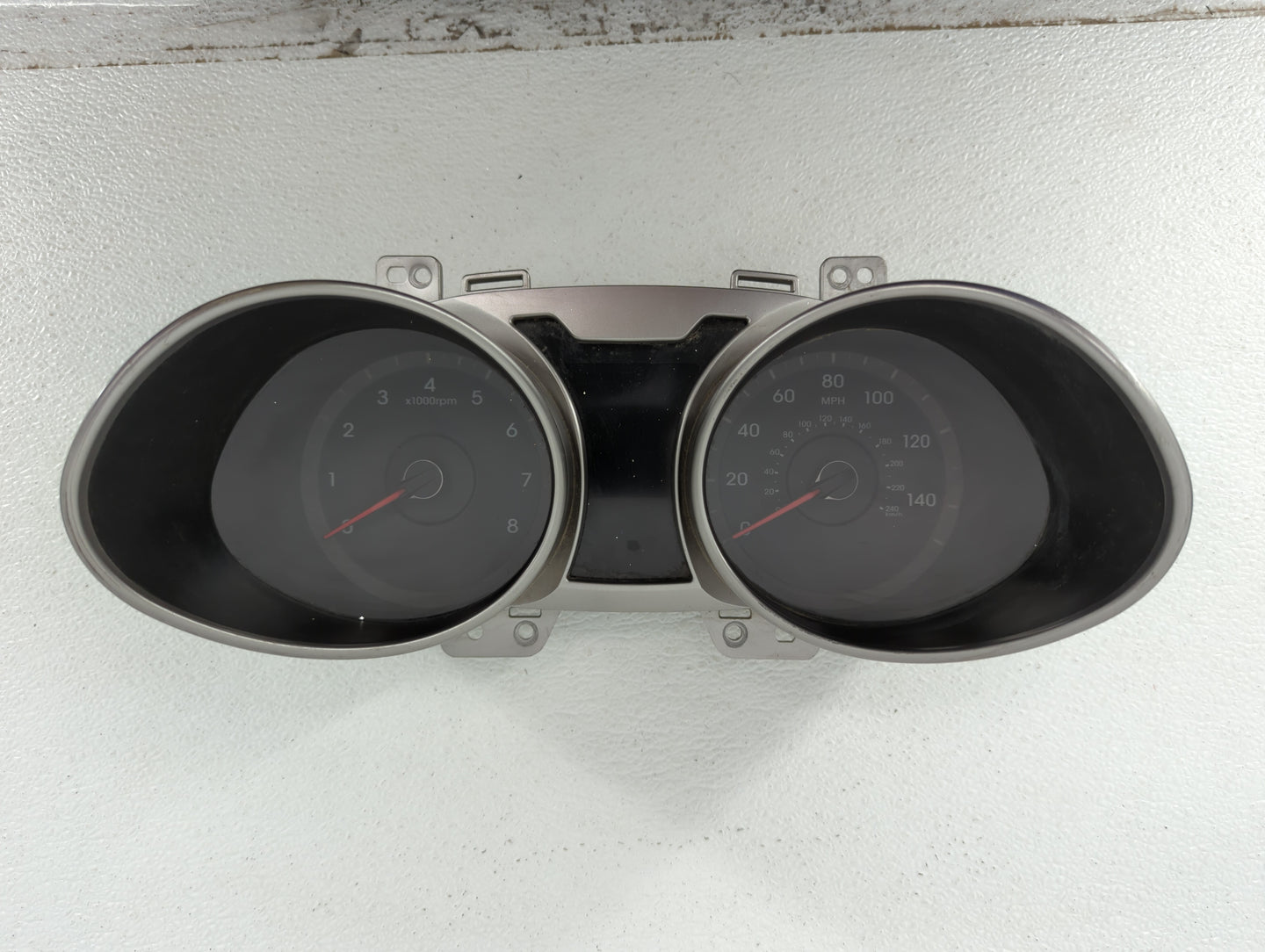 2012-2015 Hyundai Veloster Instrument Cluster Speedometer Gauges P/N:94011-2V331PD5 94011-2V330PD5 Fits Fits 2012 2013 2014 