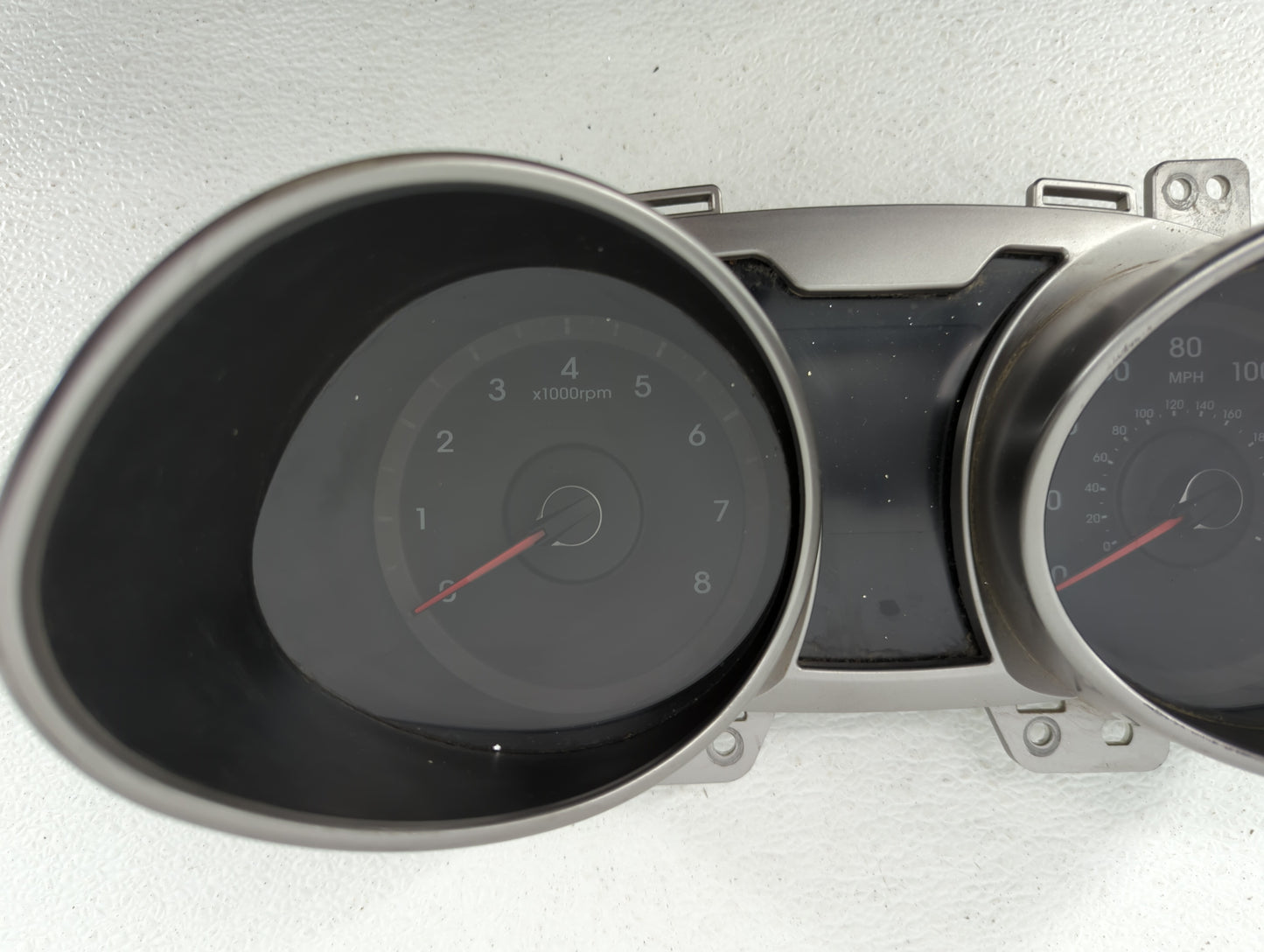 2012-2015 Hyundai Veloster Instrument Cluster Speedometer Gauges P/N:94011-2V331PD5 94011-2V330PD5 Fits Fits 2012 2013 2014 