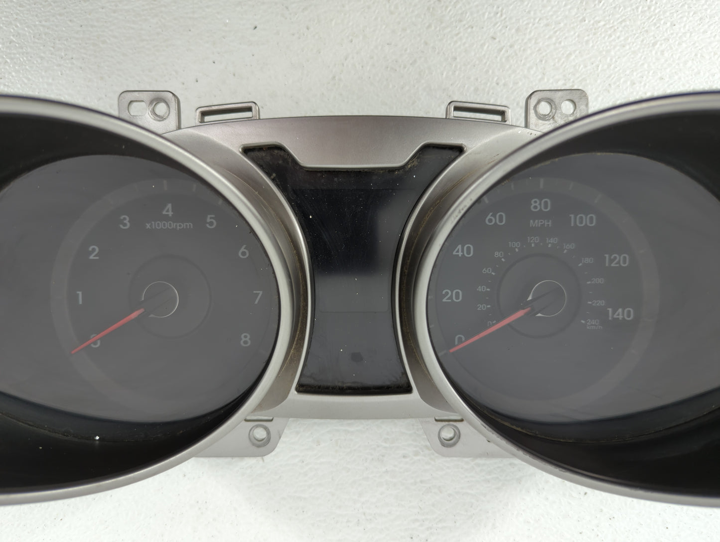 2012-2015 Hyundai Veloster Instrument Cluster Speedometer Gauges P/N:94011-2V331PD5 94011-2V330PD5 Fits Fits 2012 2013 2014 