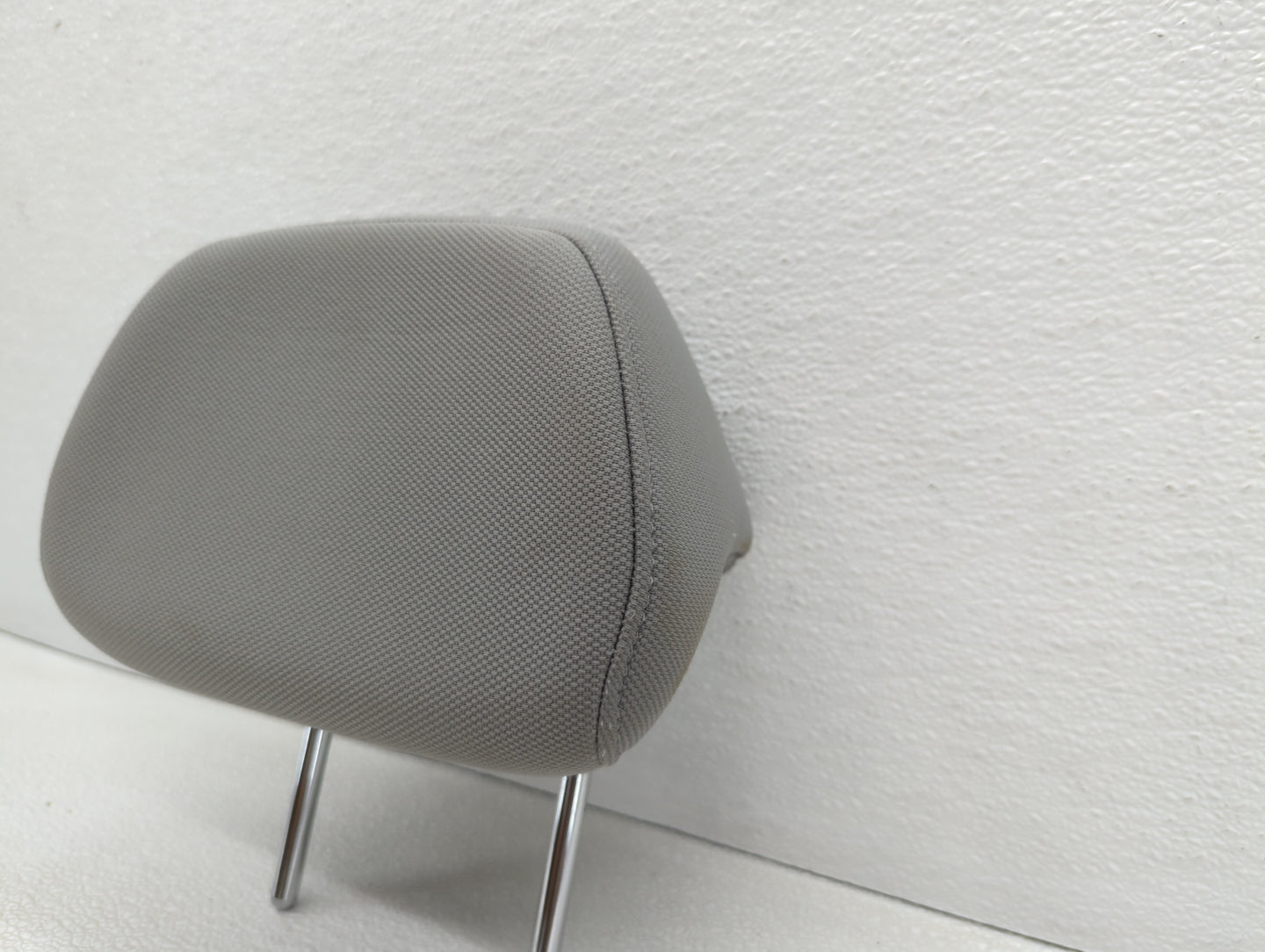 2012-2015 Hyundai Veloster Headrest Head Rest Front Driver Passenger Seat - Oemusedautoparts1.com