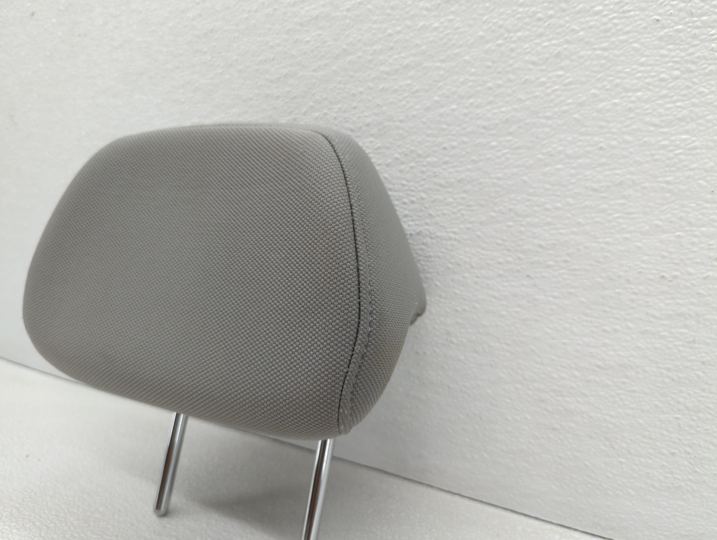 2012-2015 Hyundai Veloster Headrest Head Rest Front Driver Passenger Seat - Oemusedautoparts1.com
