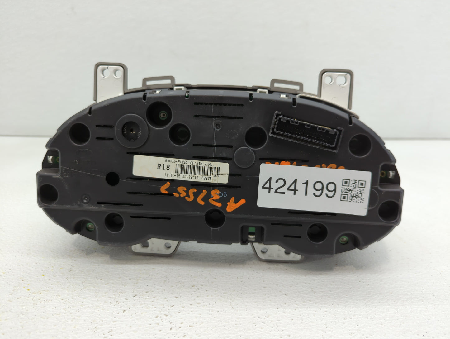 2012-2015 Hyundai Veloster Instrument Cluster Speedometer Gauges P/N:94011-2V331PD5 94011-2V330PD5 Fits Fits 2012 2013 2014 