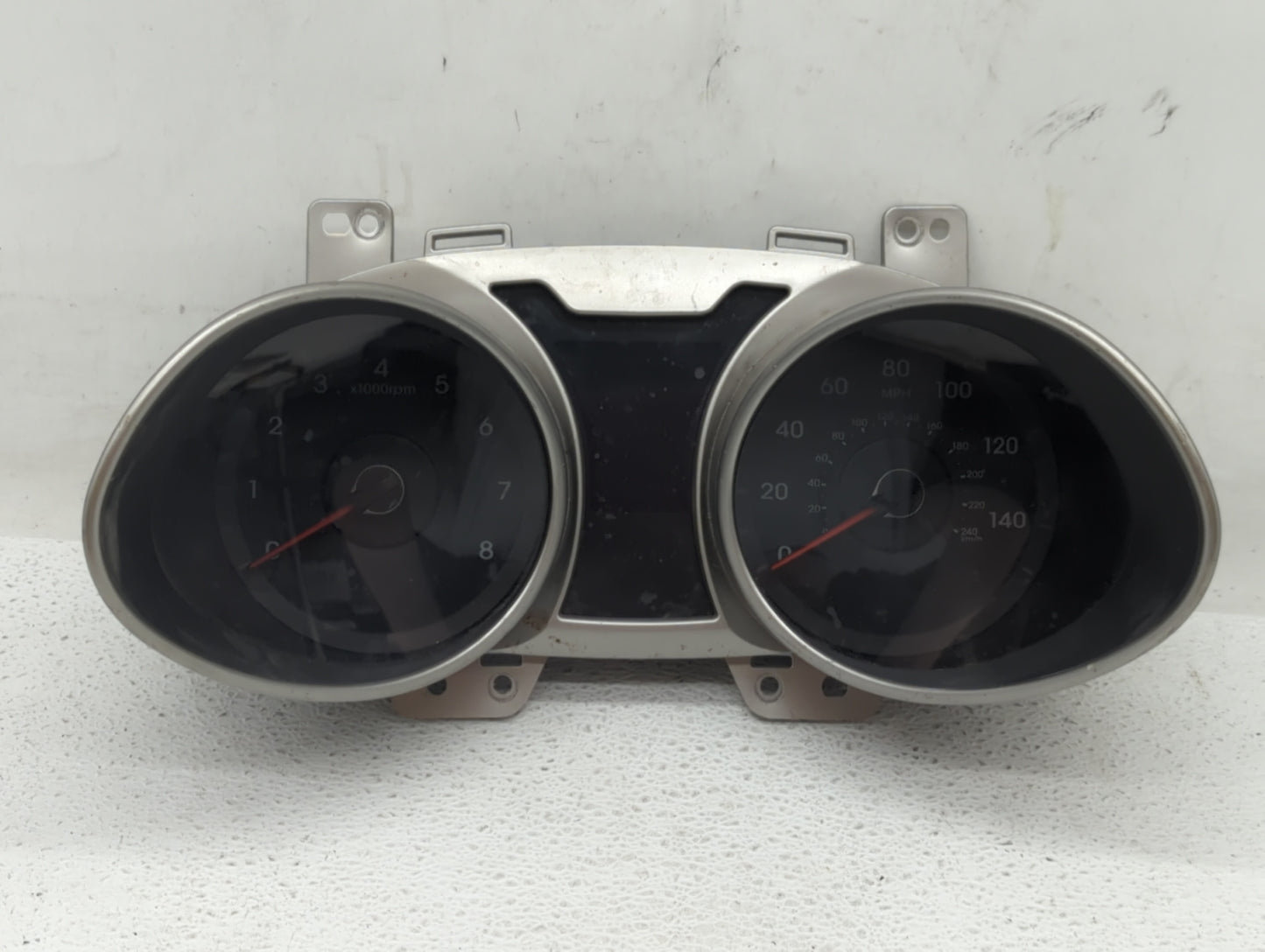 2012-2015 Hyundai Veloster Instrument Cluster Speedometer Gauges P/N:94011-2V331PD5 94011-2V330PD5 Fits Fits 2012 2013 2014 