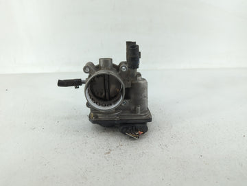 2012 Hyundai Veloster Throttle Body P/N:35100-2B300 Fits OEM Used Auto Parts - Oemusedautoparts1.com