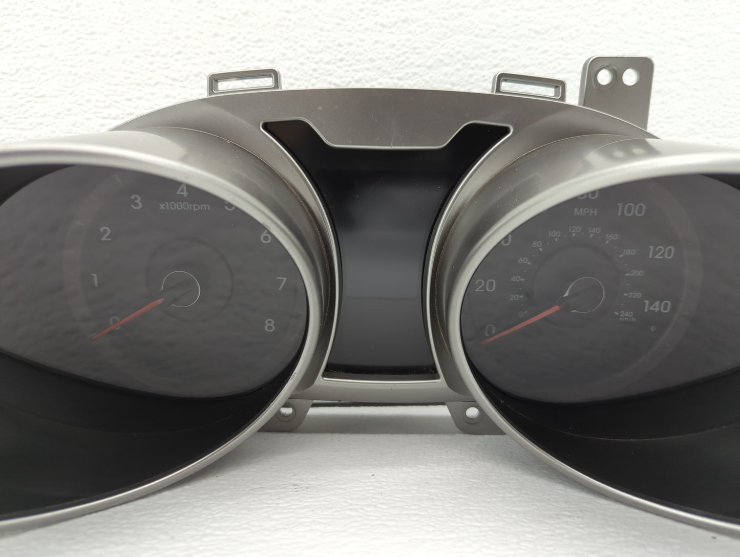 2012-2015 Hyundai Veloster Instrument Cluster Speedometer Gauges P/N:94001-2V330 94011-2V331PD5 Fits Fits 2012 2013 2014 201