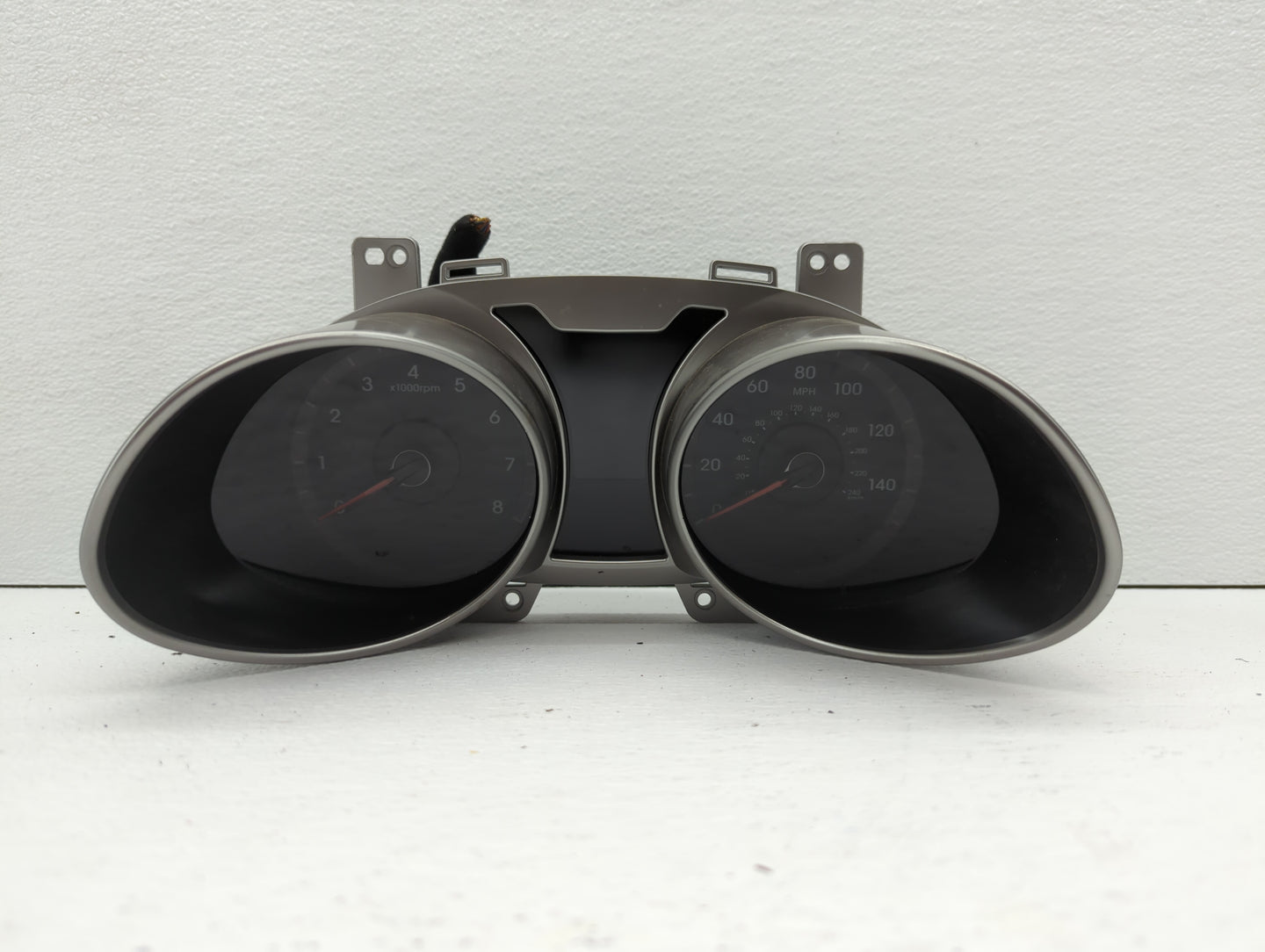 2012-2015 Hyundai Veloster Instrument Cluster Speedometer Gauges P/N:94001-2V330 94011-2V331 Fits Fits 2012 2013 2014 2015 O