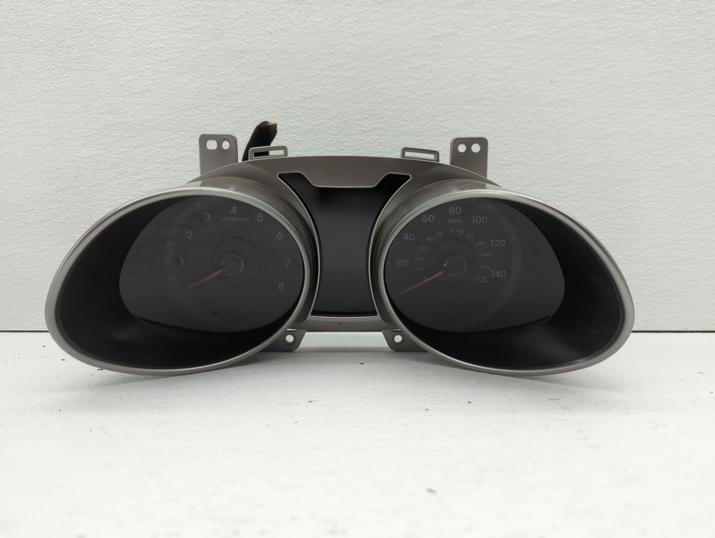 2012-2015 Hyundai Veloster Instrument Cluster Speedometer Gauges P/N:94001-2V330 94011-2V331 Fits Fits 2012 2013 2014 2015 O