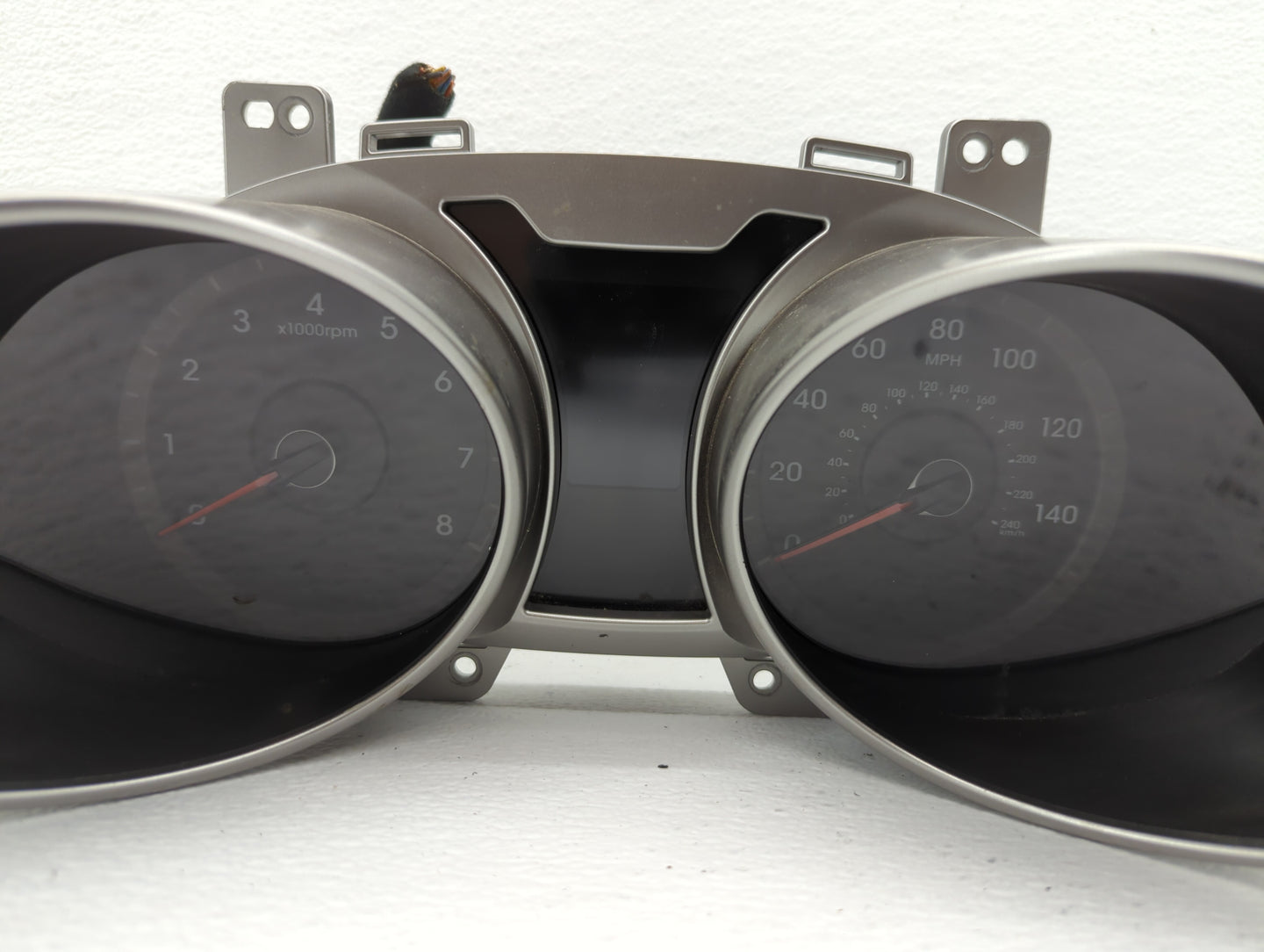 2012-2015 Hyundai Veloster Instrument Cluster Speedometer Gauges P/N:94001-2V330 94011-2V331 Fits Fits 2012 2013 2014 2015 O