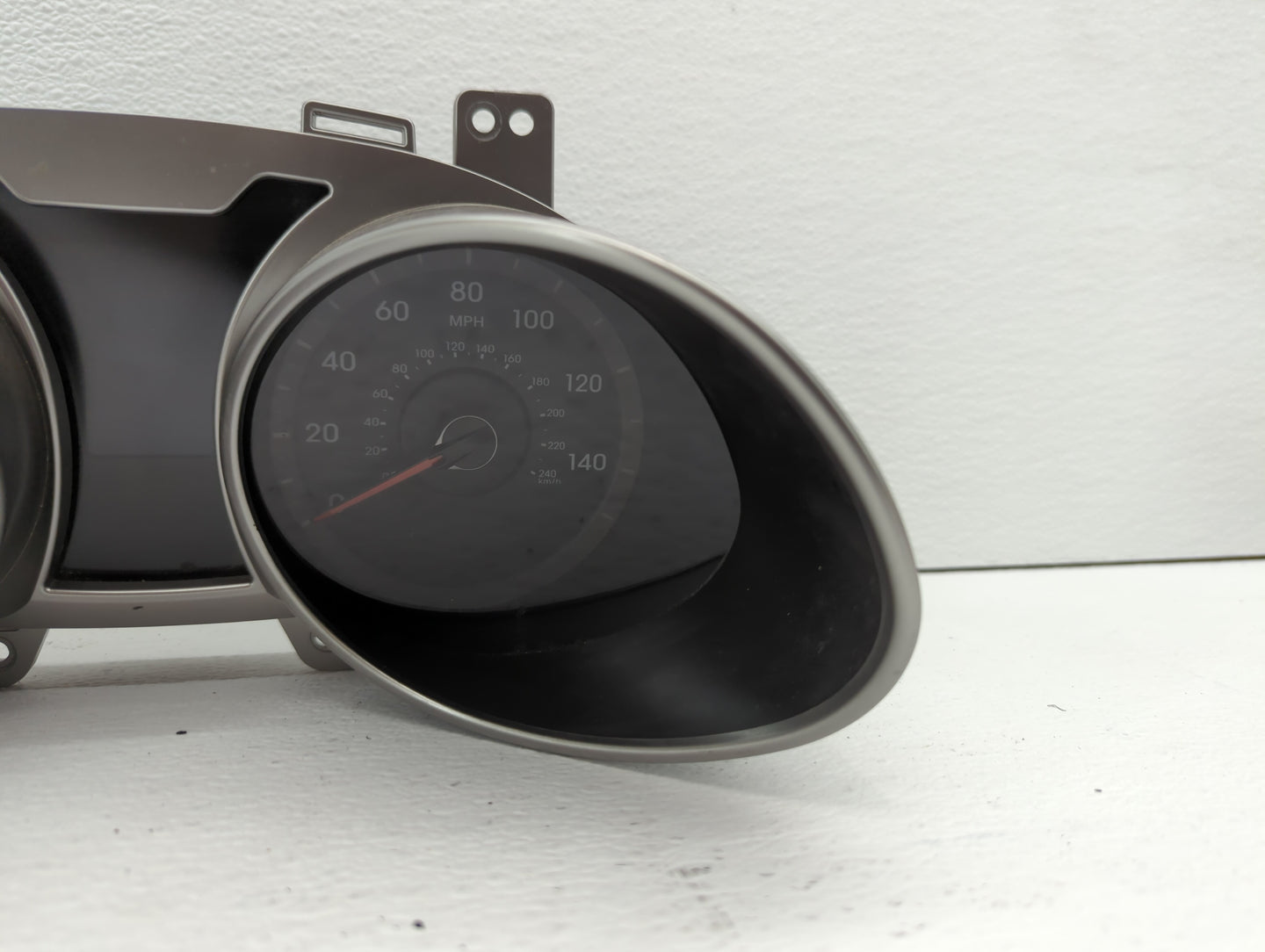 2012-2015 Hyundai Veloster Instrument Cluster Speedometer Gauges P/N:94001-2V330 94011-2V331 Fits Fits 2012 2013 2014 2015 O