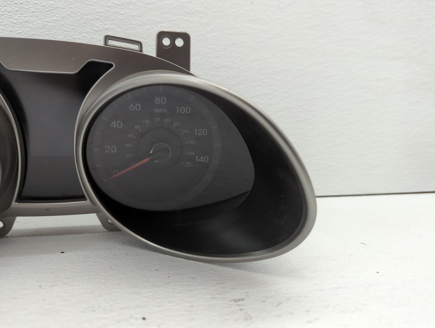2012-2015 Hyundai Veloster Instrument Cluster Speedometer Gauges P/N:94001-2V330 94011-2V331 Fits Fits 2012 2013 2014 2015 O