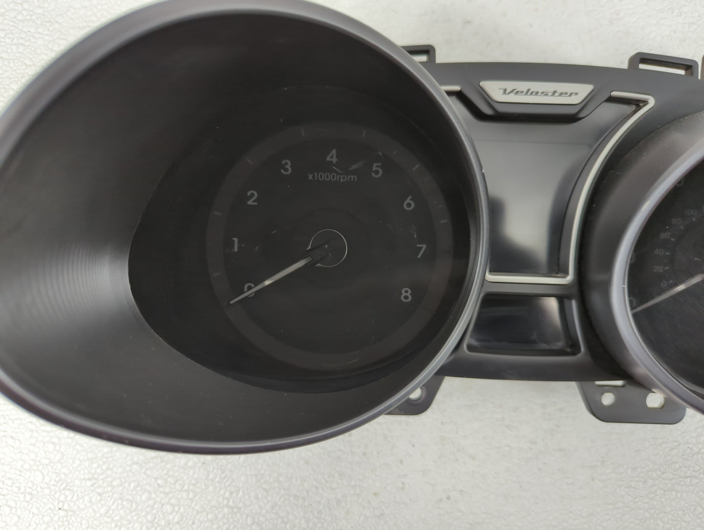 2012-2015 Hyundai Veloster Instrument Cluster Speedometer Gauges P/N:94011-2V330PD5 94001-2V330 Fits Fits 2012 2013 2014 201