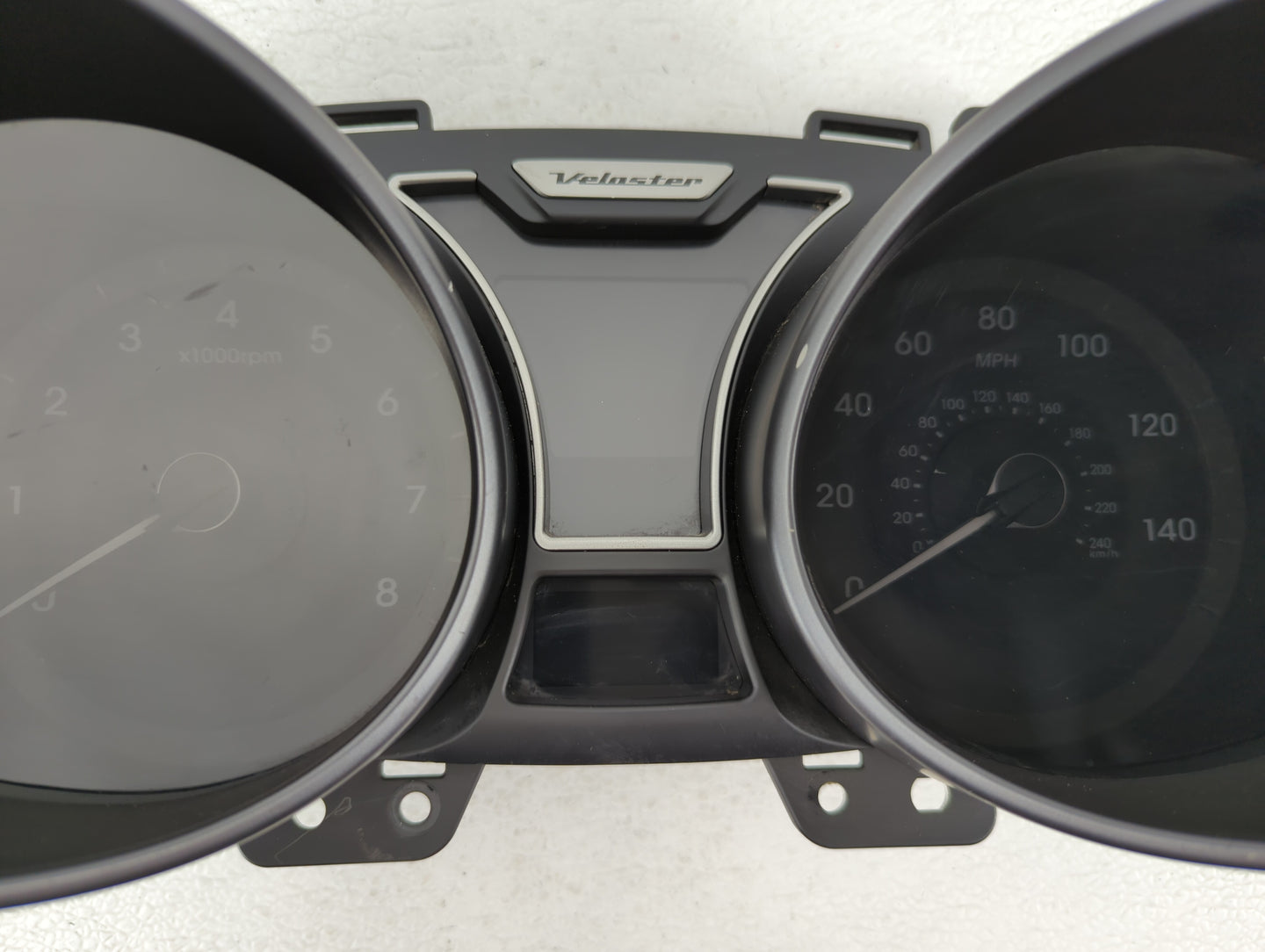 2012-2015 Hyundai Veloster Instrument Cluster Speedometer Gauges P/N:94011-2V330PD5 94001-2V330 Fits Fits 2012 2013 2014 201