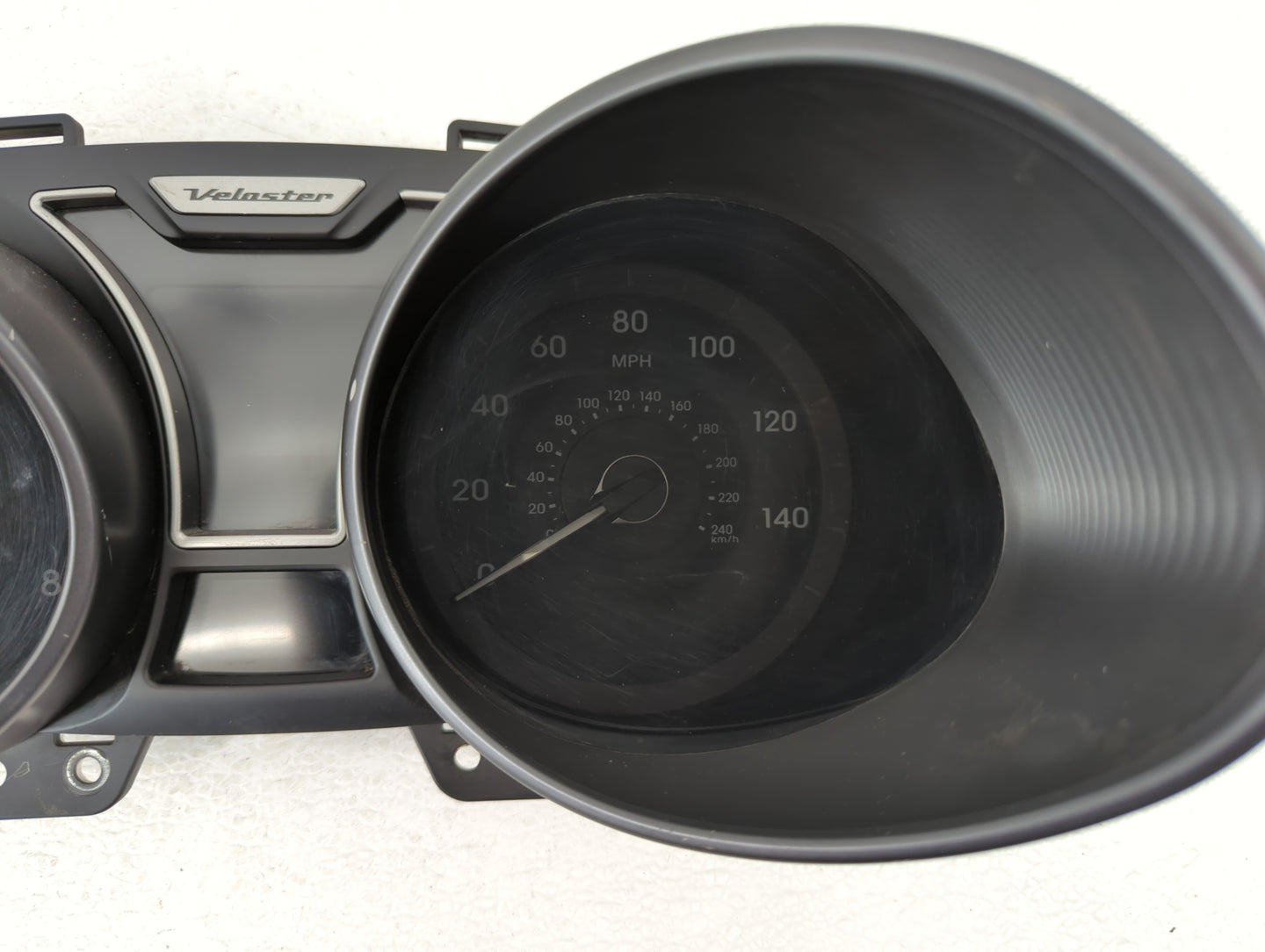 2012-2015 Hyundai Veloster Instrument Cluster Speedometer Gauges P/N:94011-2V330PD5 94001-2V330 Fits Fits 2012 2013 2014 201