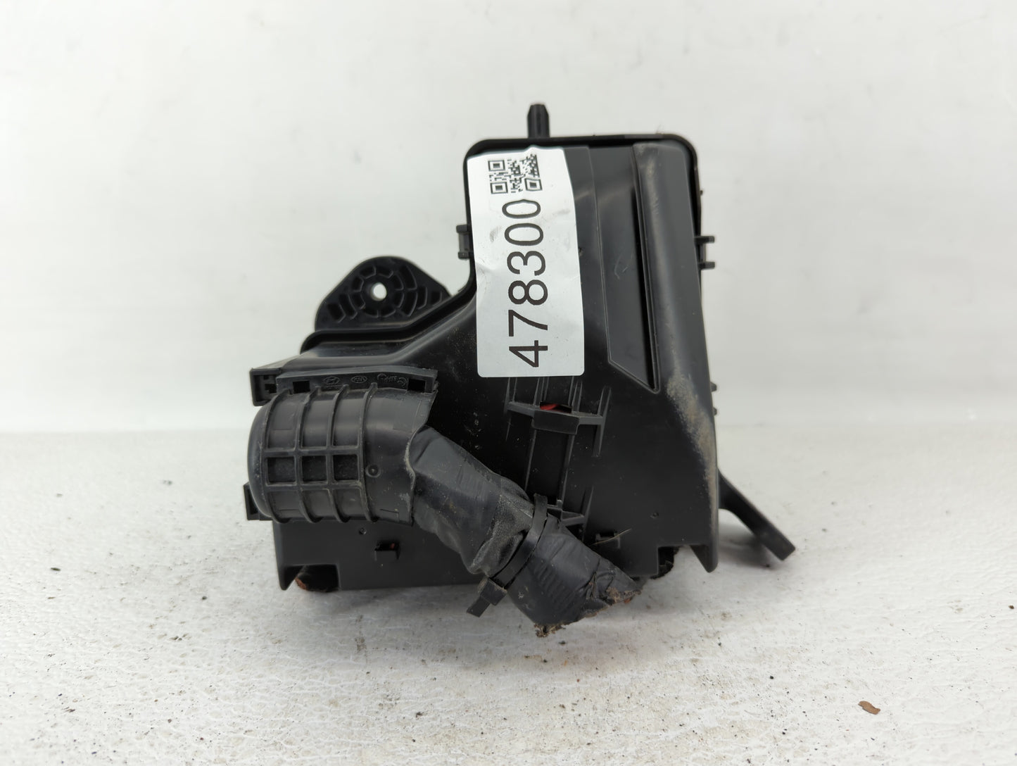 2012-2014 Hyundai Veloster Fusebox Fuse Box Panel Relay Module P/N:91236 2V651 91300-2V012, 91236-2V013 Fits Fits 2012 2013 